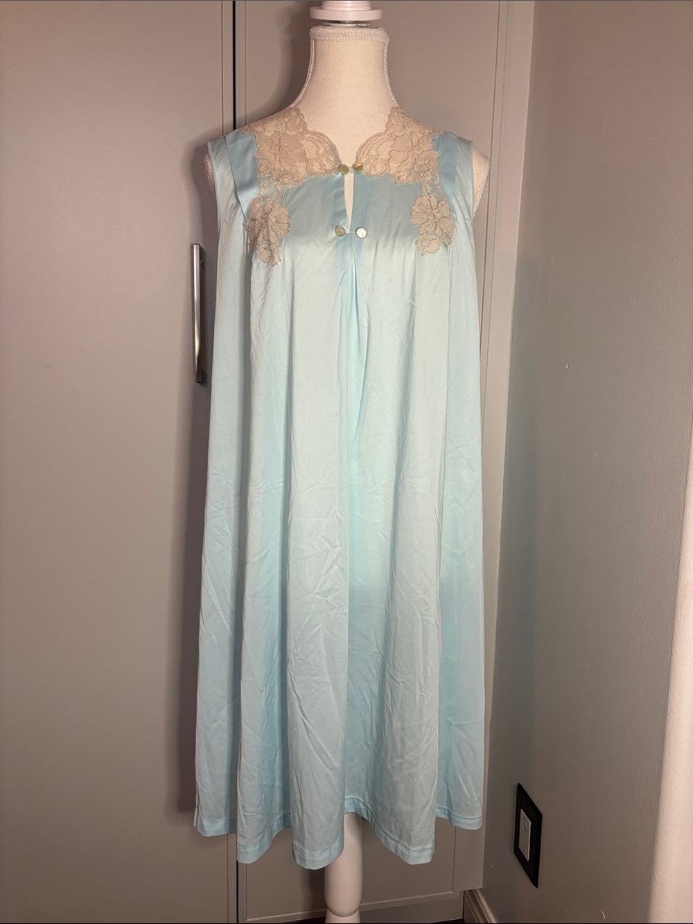 Vintage Kaiser Light Blue Lace-Trim Nightgown